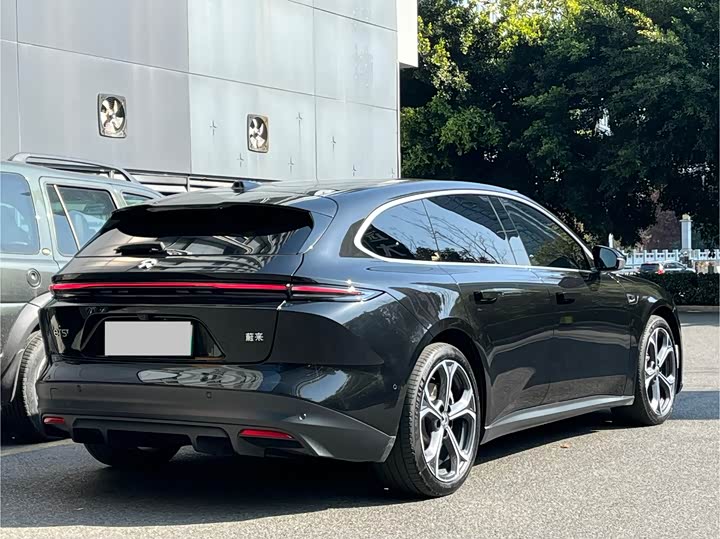 Фото 4 - Nio ET5T