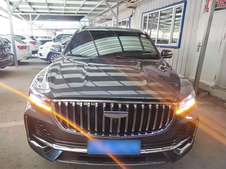 Фото 3 - Geely Monjaro