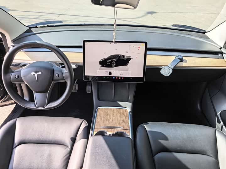 Фото 7 - Tesla Model 3