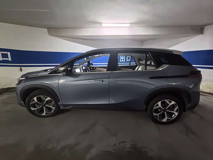 Фото 4 - GAC Aion V