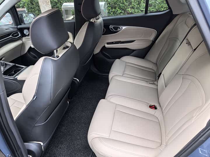 Фото 7 - GAC Aion V