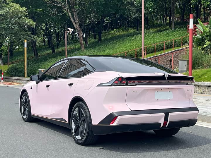 Фото 7 - Changan Deepal SL03