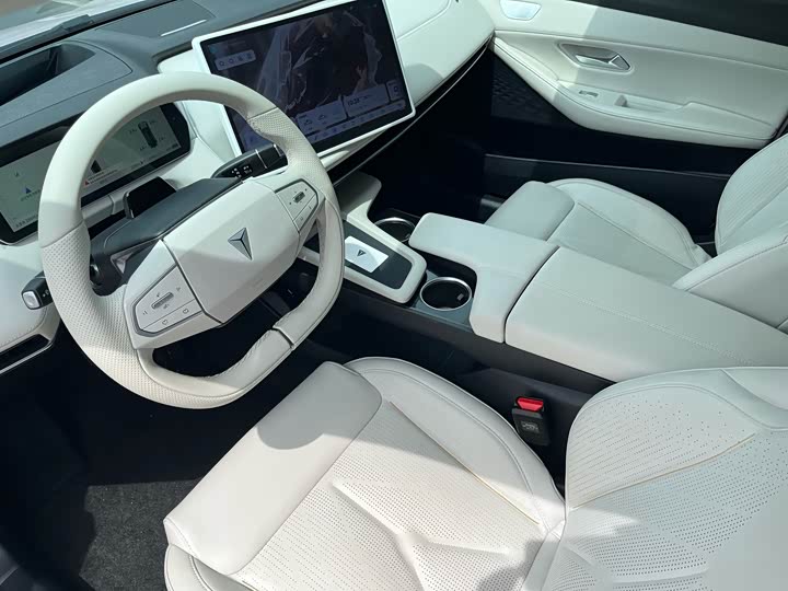 Фото 9 - Changan Deepal SL03