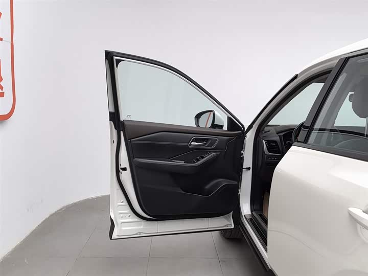 Фото 8 - Nissan X-Trail