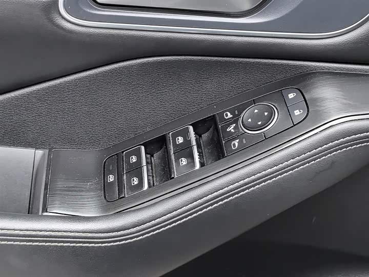 Фото 9 - Nissan X-Trail