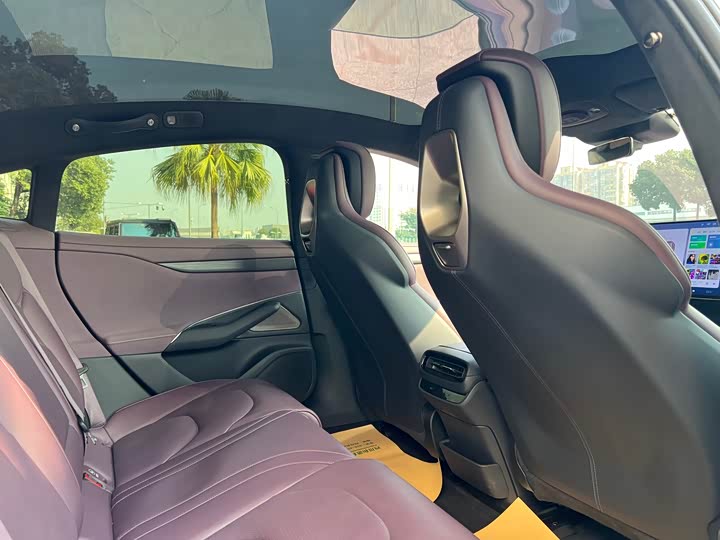 Фото 4 - Xiaomi SU7