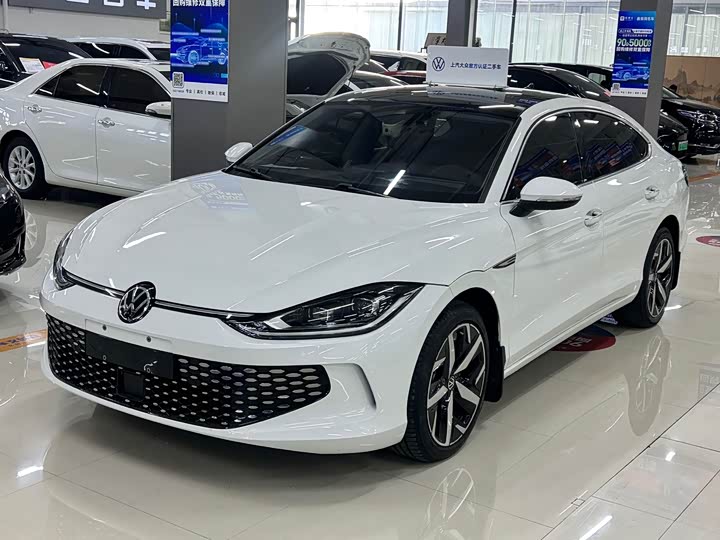 Фото 1 - Volkswagen Lamando L