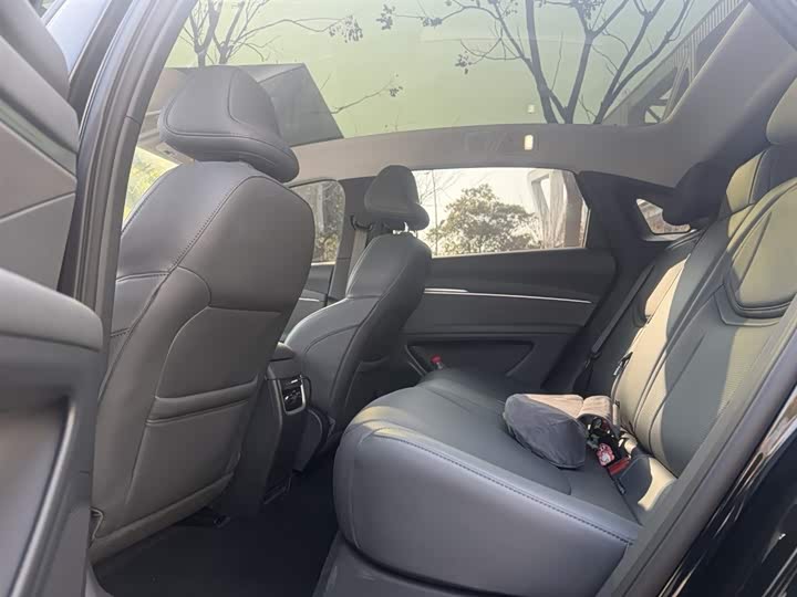 Фото 8 - XPeng Mona M03