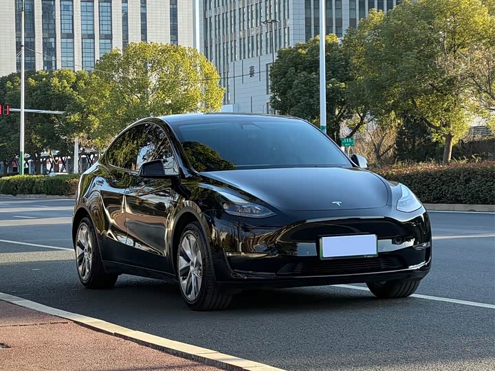 Фото 7 - Tesla Model Y