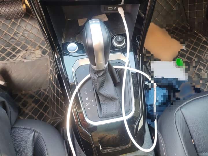 Фото 7 - Volkswagen T-Roc