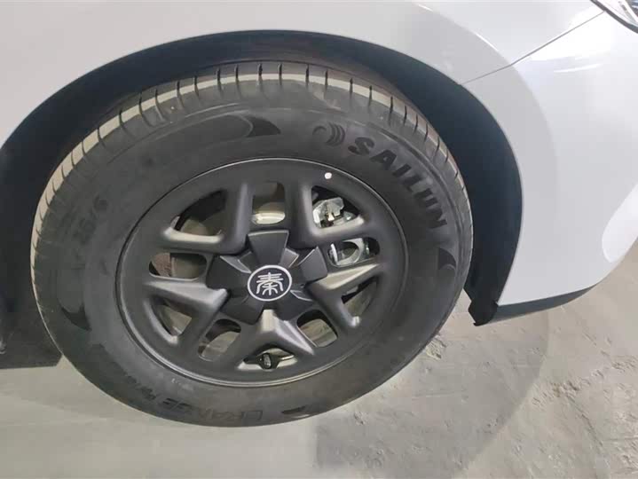 Фото 6 - BYD Qin Plus