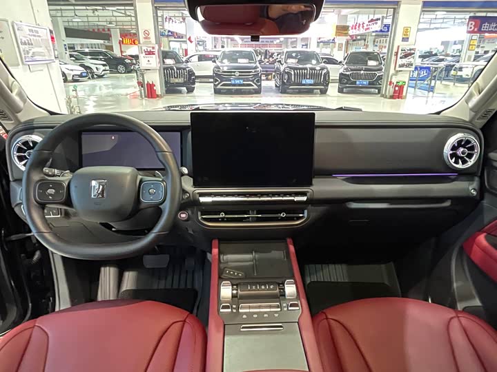 Фото 9 - Tank 300 Hybrid