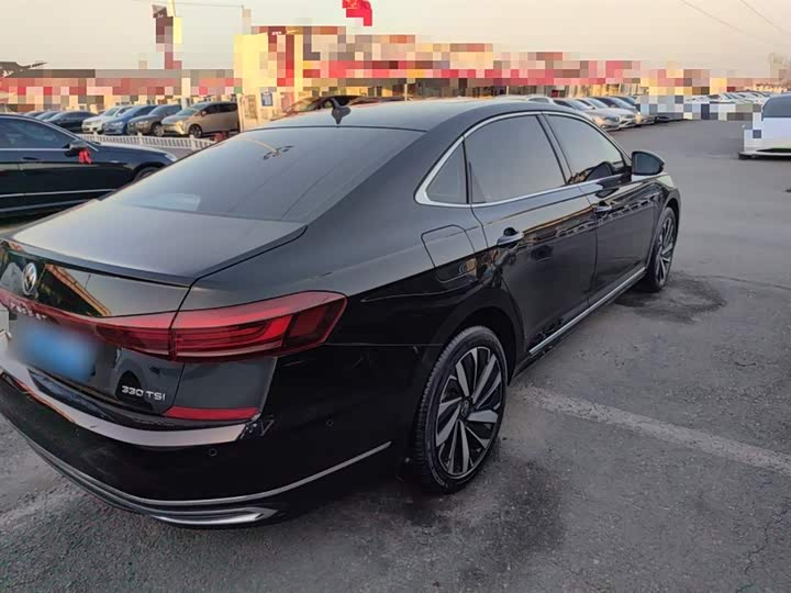 Фото 7 - Volkswagen Passat