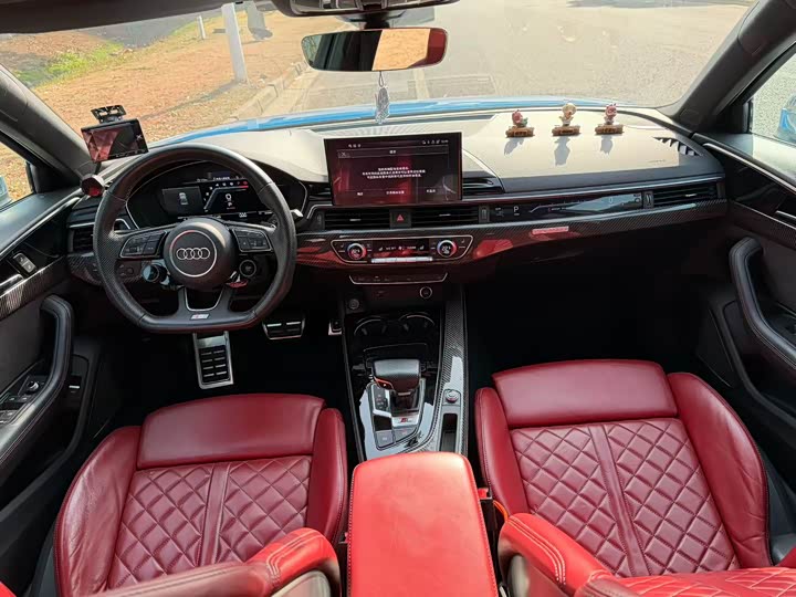 Фото 5 - Audi S4