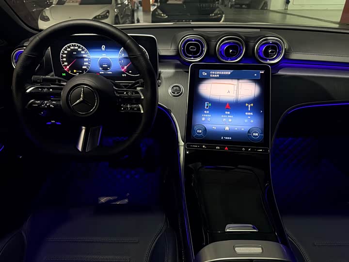 Фото 7 - Mercedes-Benz C-Class