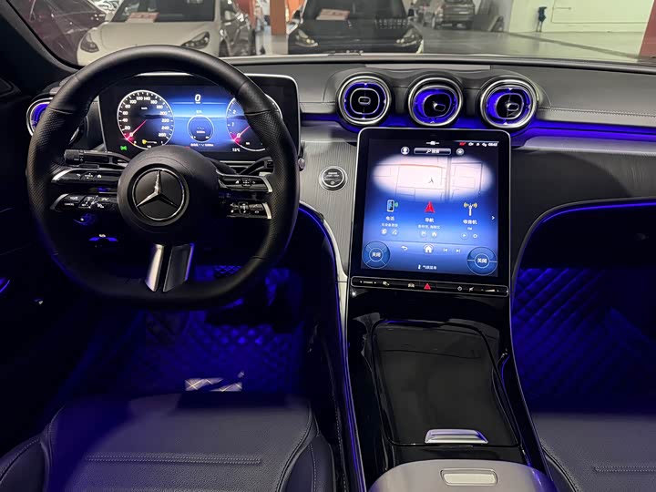 Фото 8 - Mercedes-Benz C-Class