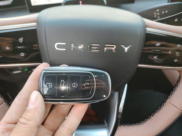 Фото 9 - Chery Tiggo 8L