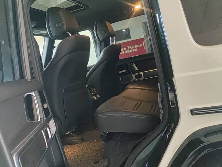 Фото 5 - Mercedes-Benz G-Class