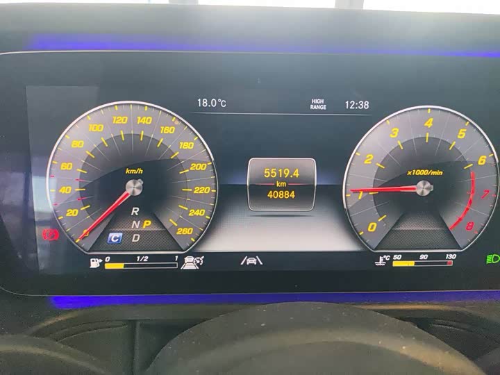 Фото 7 - Mercedes-Benz G-Class