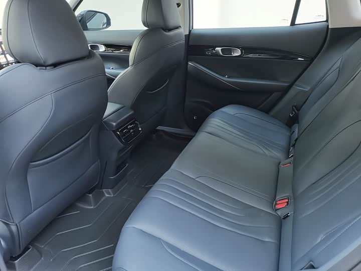 Фото 8 - Geely Galaxy E5