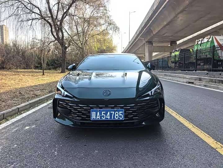 Фото 2 - MG Motor 7