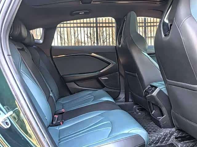 Фото 7 - MG Motor 7