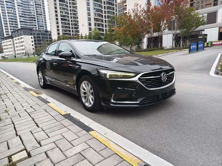 Фото 3 - Buick LaCrosse