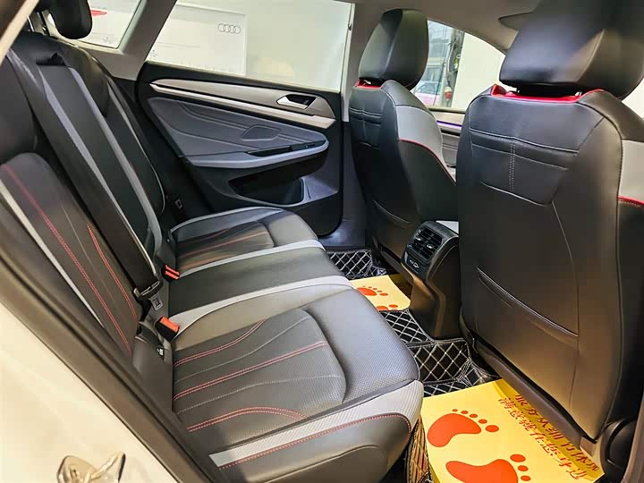 Фото 8 - Volkswagen Lamando L