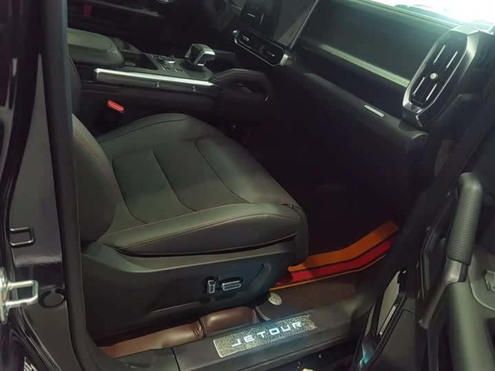 Фото 8 - Jetour T2