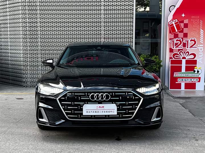 Фото 2 - Audi A7L