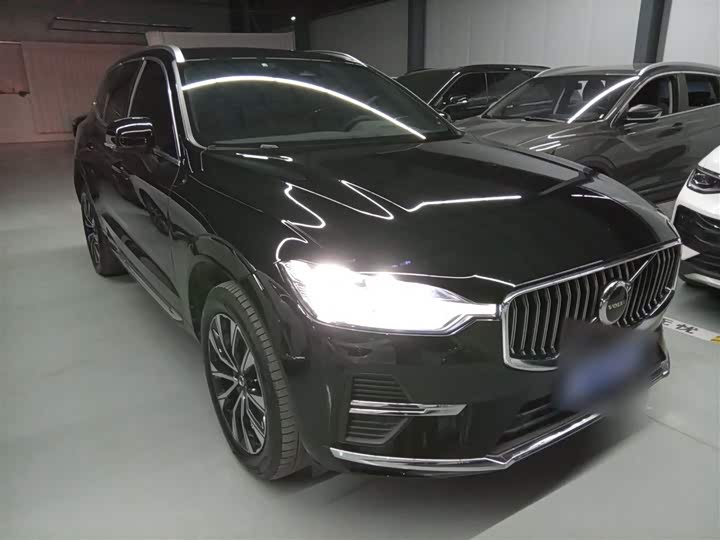 Фото 4 - Volvo XC60