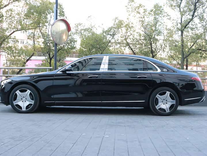Фото 3 - Mercedes-Benz Maybach S-Class