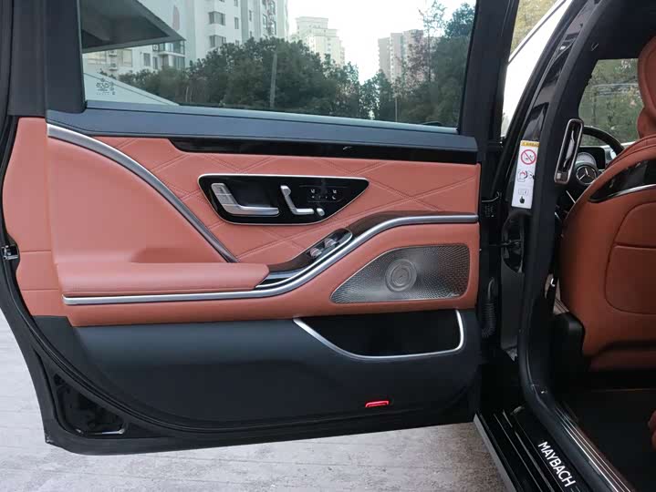 Фото 8 - Mercedes-Benz Maybach S-Class