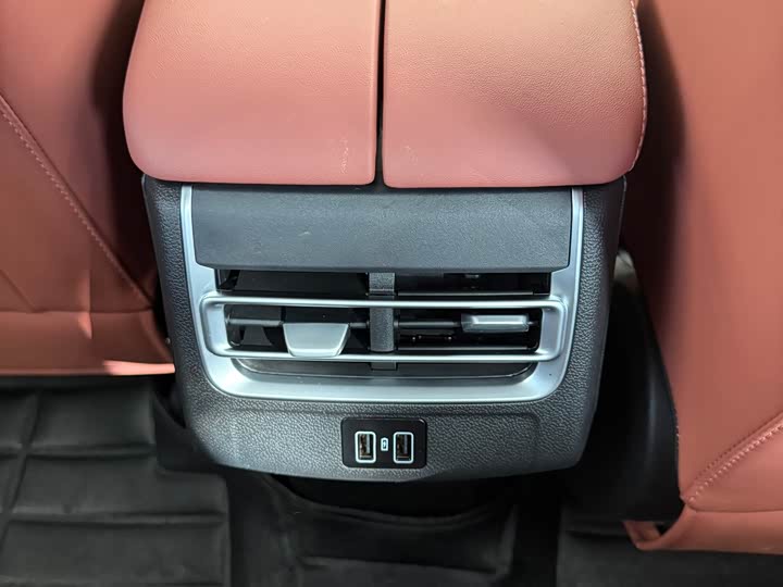 Фото 6 - Changan CS75 Plus