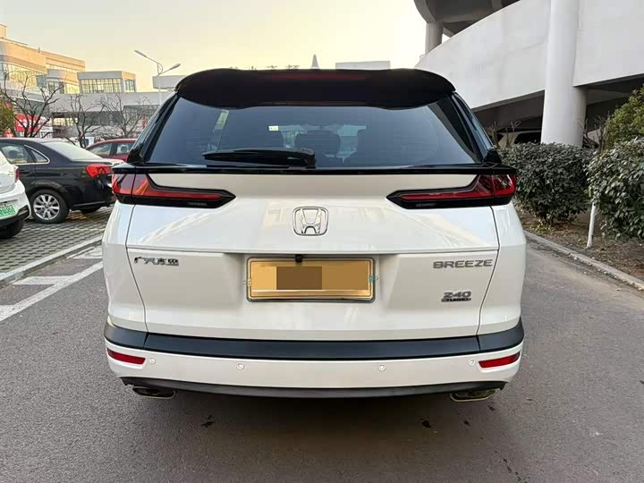Фото 3 - Honda Breeze