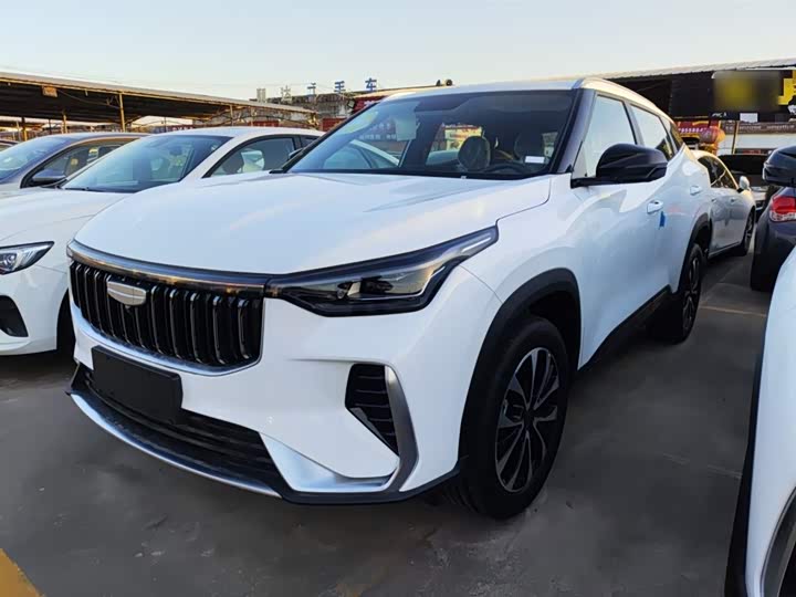 Фото 2 - Geely Atlas