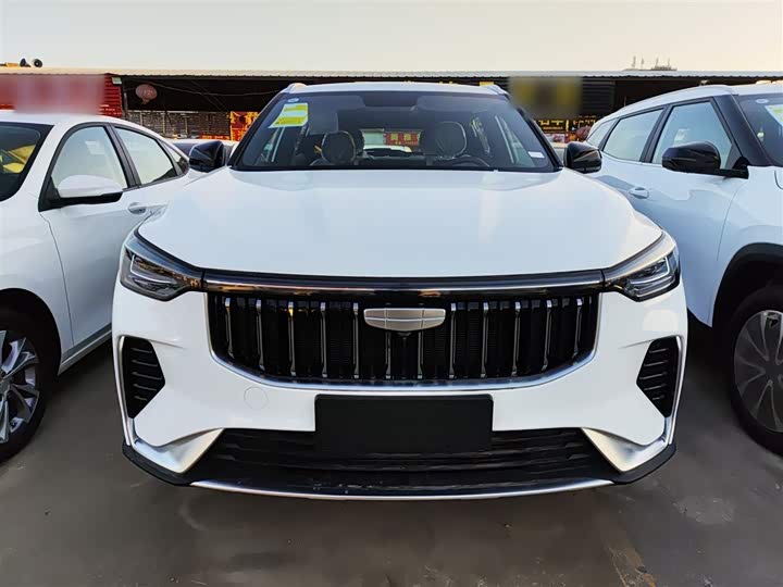 Фото 3 - Geely Atlas