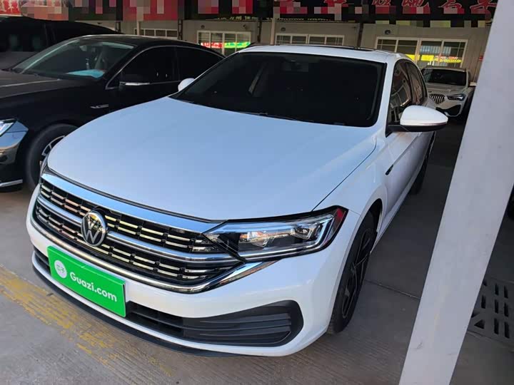 Фото 2 - Volkswagen Sagitar L