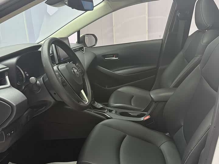 Фото 7 - Toyota Corolla