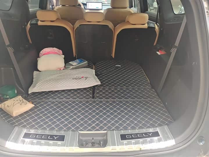 Фото 4 - Geely Okavango L