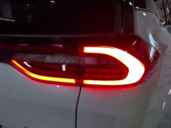 Фото 8 - GAC Trumpchi M6