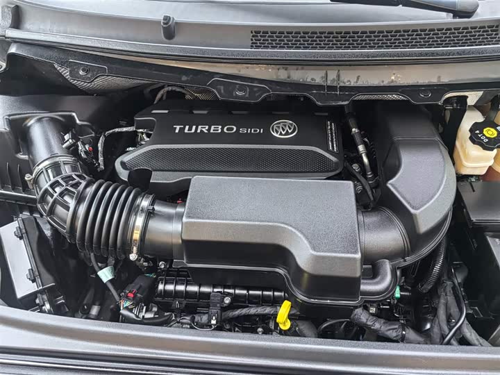 Фото 6 - Buick GL8 ES