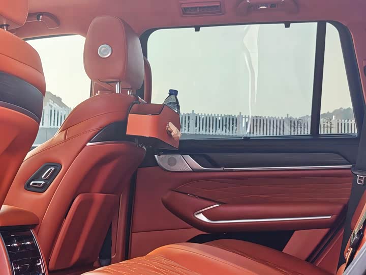 Фото 6 - Tank 500