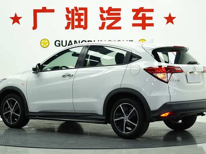 Фото 3 - Honda Vezel