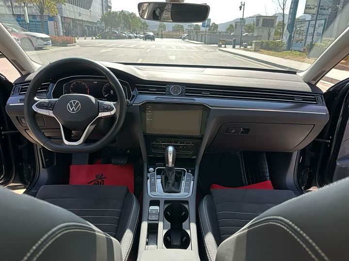 Фото 4 - Volkswagen Magotan