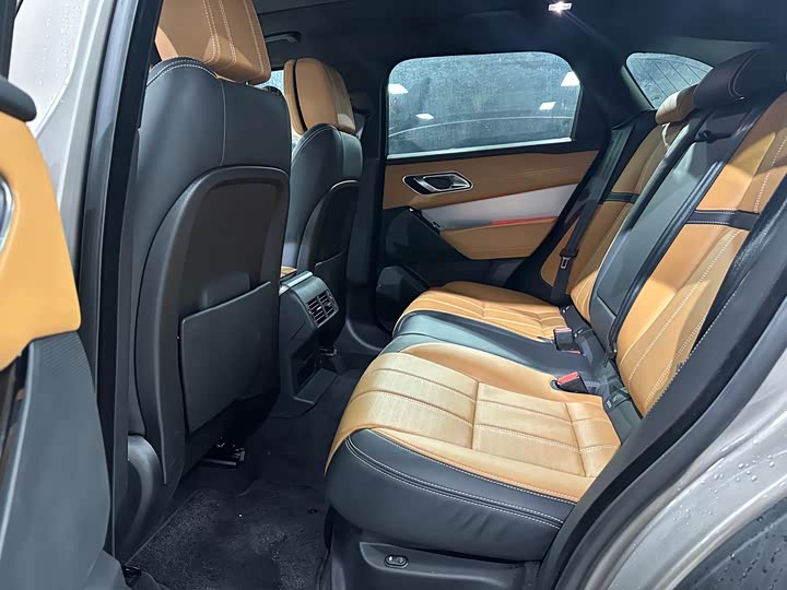 Фото 8 - Land Rover Range Rover Velar