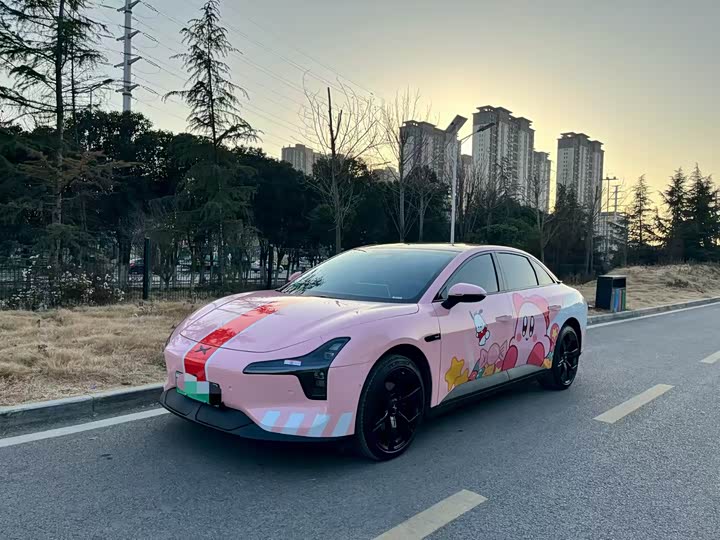 Фото 1 - XPeng Mona M03