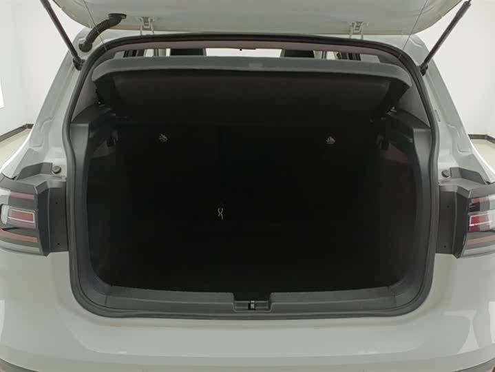 Фото 4 - Volkswagen Tacqua