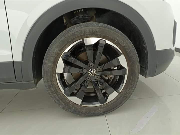 Фото 6 - Volkswagen Tacqua