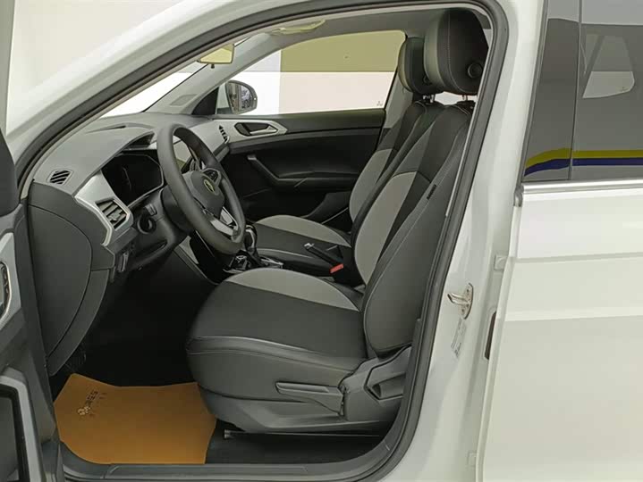 Фото 9 - Volkswagen Tacqua